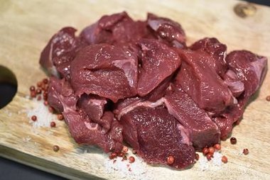 Hertenragout rauw 32,90 €/kg